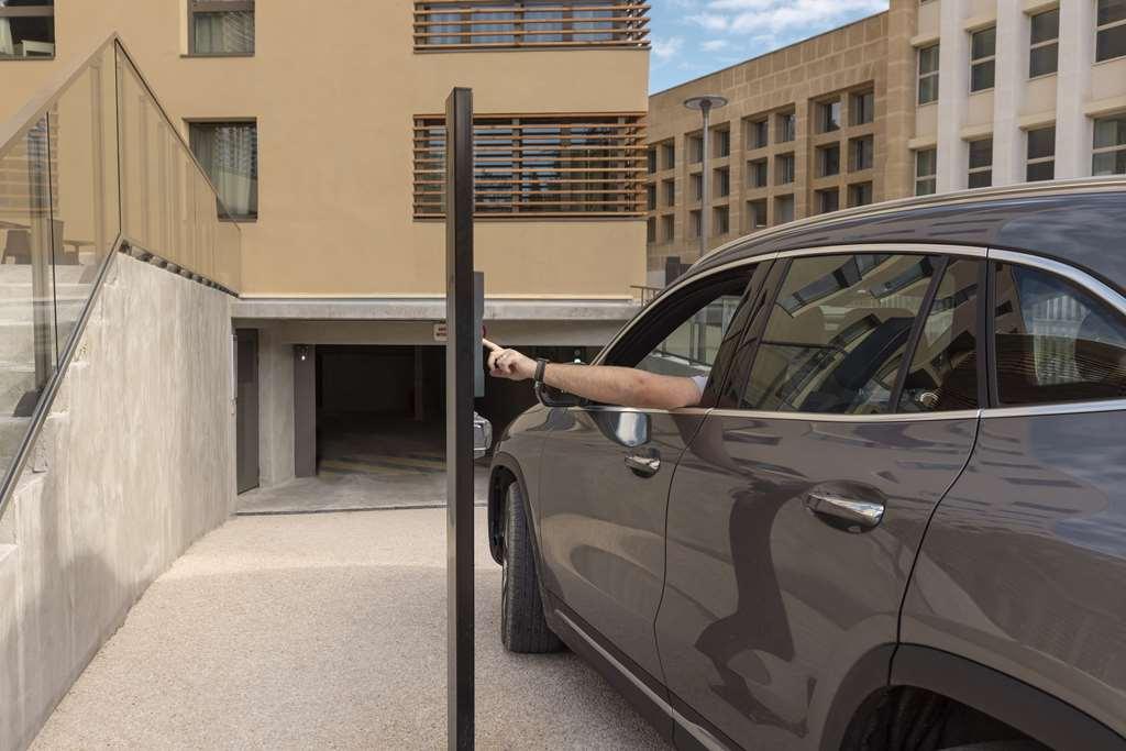Hotel The Originals Aix Schuman *